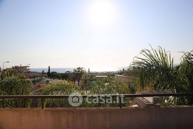 Appartamento in residenziale in Via Matilde Serrao 13
