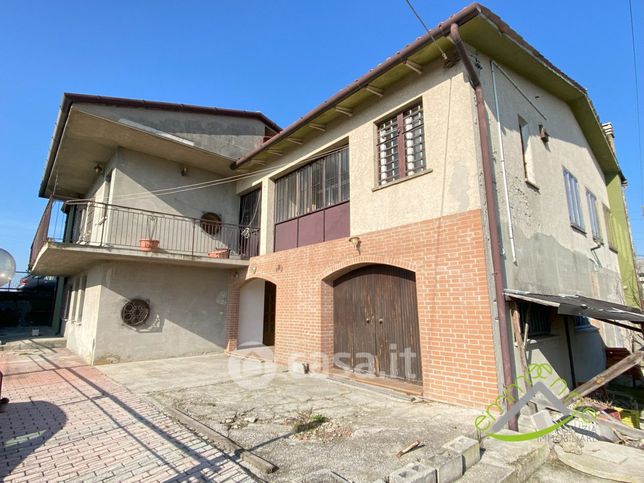 Casa indipendente in residenziale in Via Villa