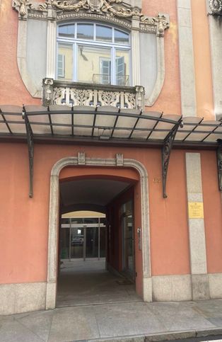 Attivitã /licenza (con o senza mura) in commerciale in Via Michele Buniva 63