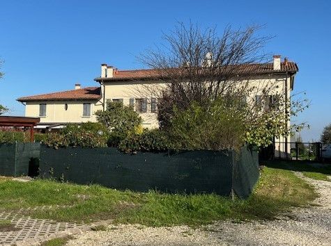 Appartamento in residenziale in Via Bandite