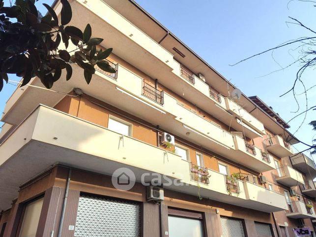 Appartamento in residenziale in Via Vincenzo Perez 30