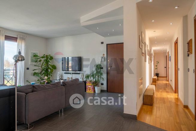 Appartamento in residenziale in Via Madonna in Campagna 35