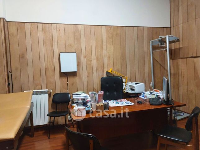 Ufficio in commerciale in Via Tito Minniti 35