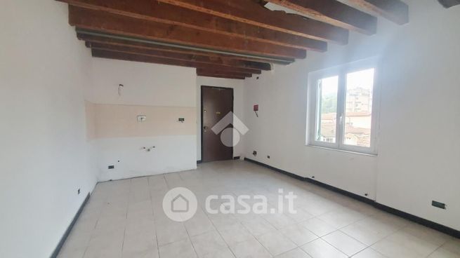 Appartamento in residenziale in Via Luigi Nino Malerba 21