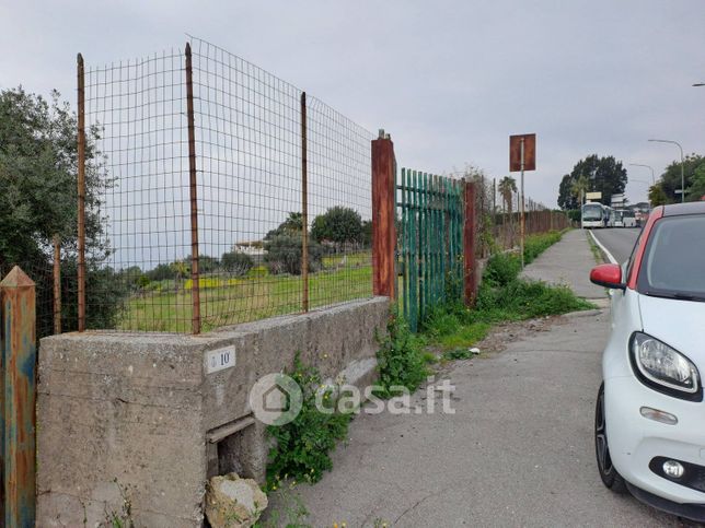 Terreno agricolo in commerciale in Via Vesuvio