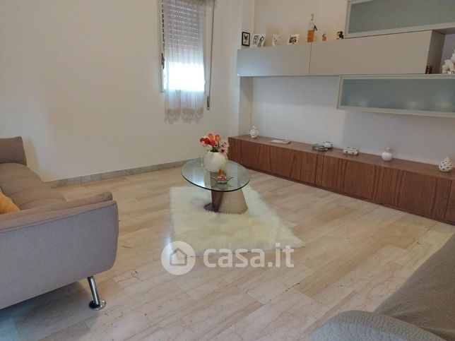 Appartamento in residenziale in Via Cacciatori delle Alpi 26