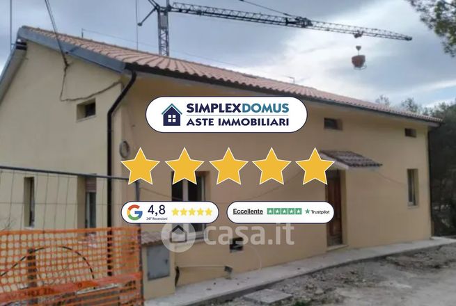 Villa in residenziale in Colle San Valentino