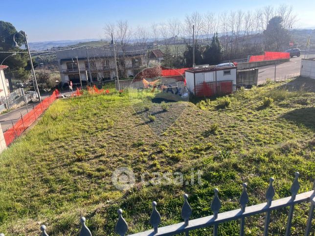 Terreno edificabile in residenziale in Contrada Crocifisso