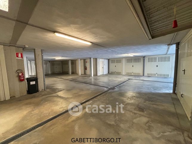 Garage/posto auto in residenziale in Via Don Luigi Sturzo 22