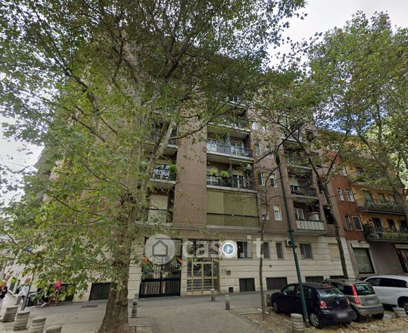 Ufficio in commerciale in Viale Fratelli Casiraghi 205