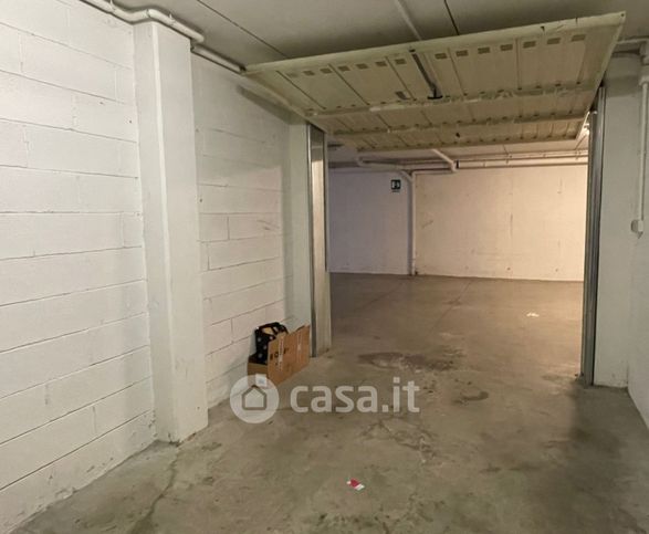 Garage/posto auto in residenziale in Via Salvo d'Acquisto