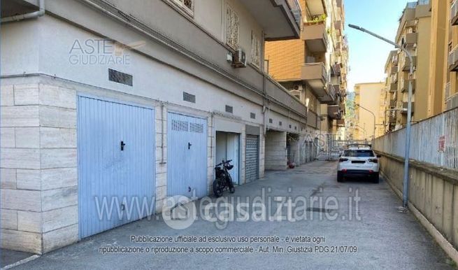 Box/posto auto in residenziale in Via Consalvo 191