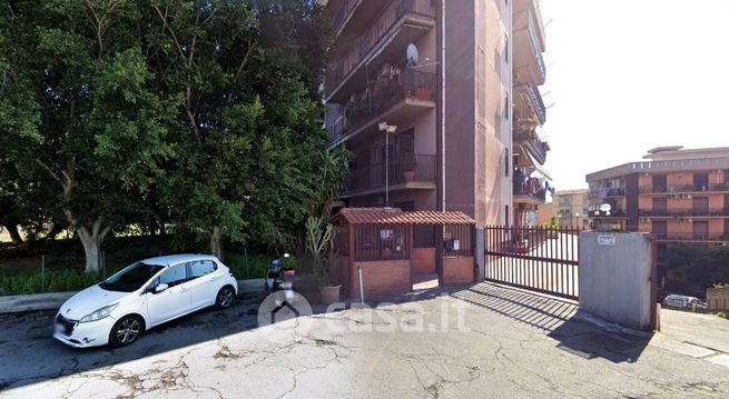 Appartamento in residenziale in Via Antonio Locatelli