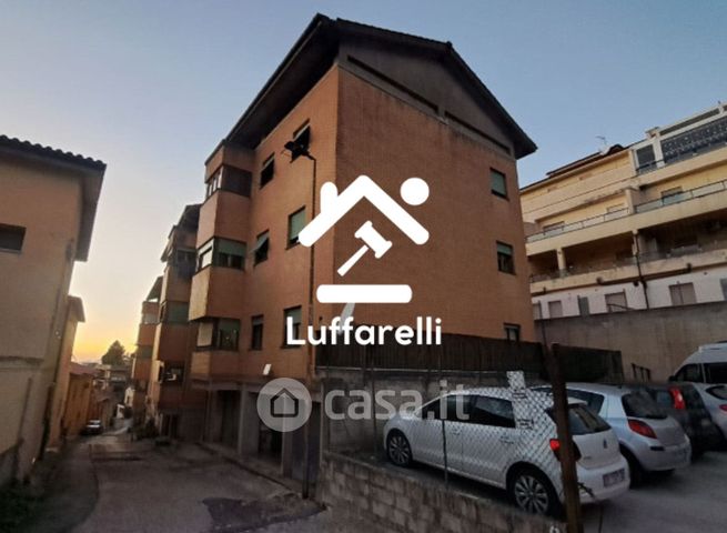 Appartamento in residenziale in Via Ercole Nardi 39