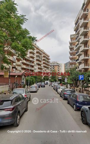 Box/posto auto in residenziale in Via Val di Mazara 25