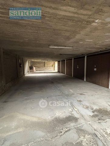 Box/posto auto in residenziale in Corso Giuseppe Rigola