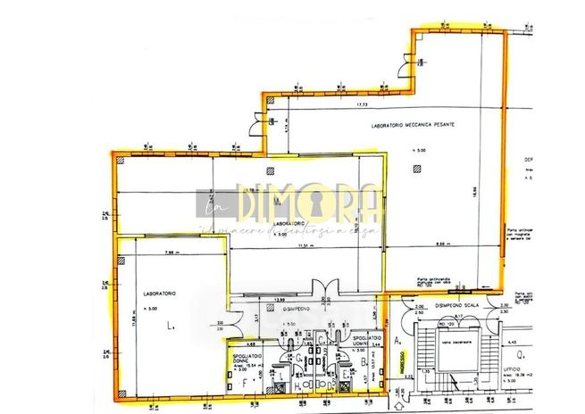 Capannone in commerciale in 