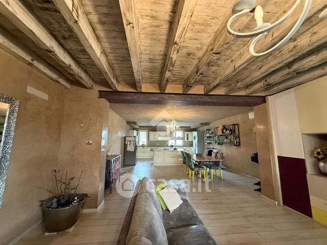 Appartamento in residenziale in Via Silvio Pellico 9