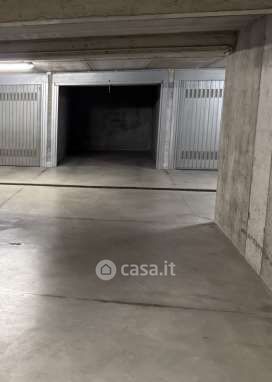 Box/posto auto in residenziale in Via Martiri della Libertà