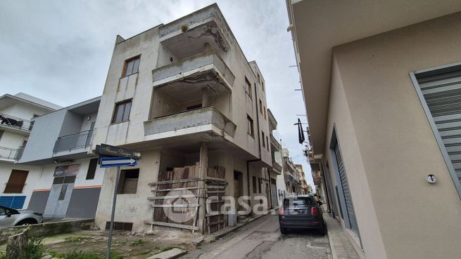 Appartamento in residenziale in Via Michelangelo Buonarroti 99