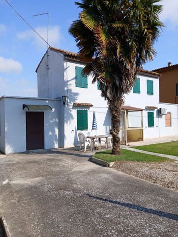 Casa indipendente in residenziale in