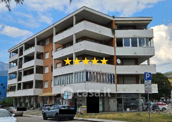 Appartamento in residenziale in Via Monte Corno