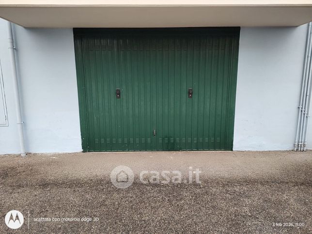 Box/posto auto in residenziale in Via Casavetere