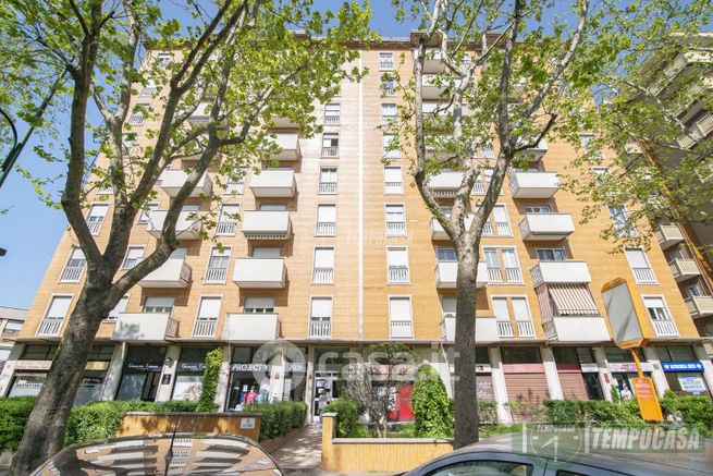 Appartamento in residenziale in Via Achille Grandi 11