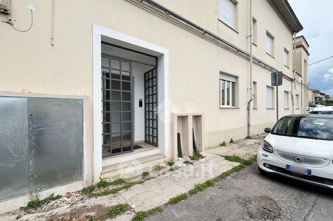 Ufficio in commerciale in Via di Grignano 108