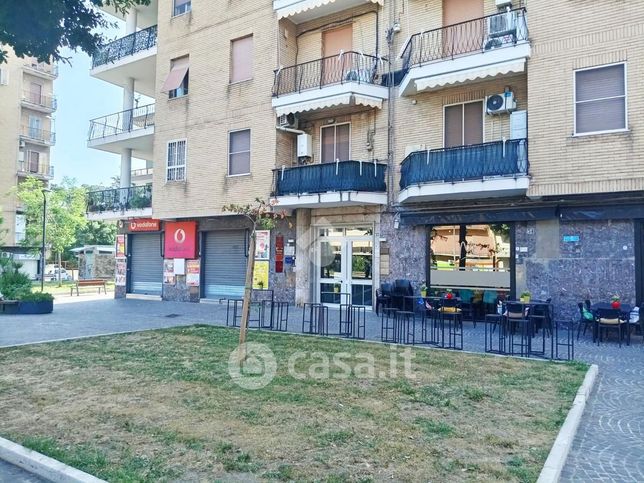 Ufficio in commerciale in Piazza Giovanni Leone 25