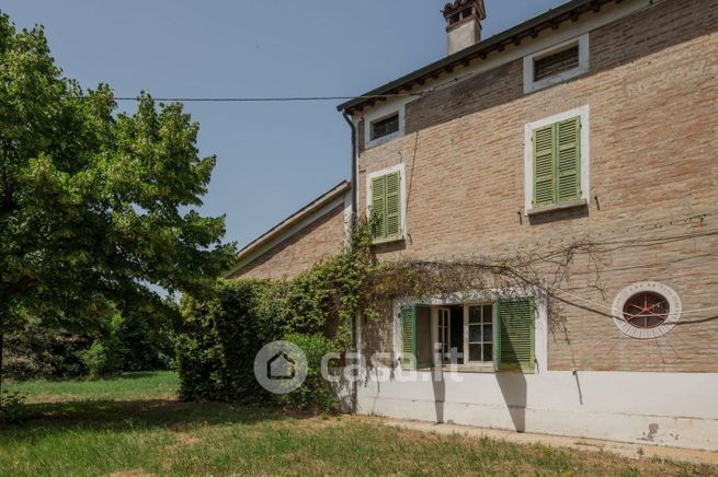 Casa indipendente in residenziale in Via Santerno Ammonite