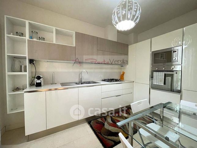 Casa indipendente in residenziale in Via A. Ponchielli