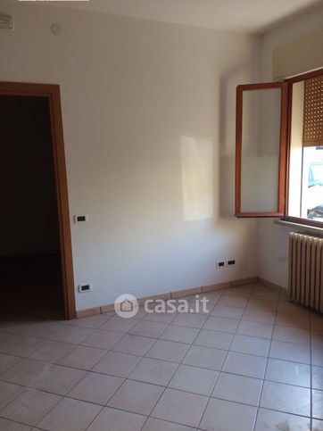 Ufficio in commerciale in 