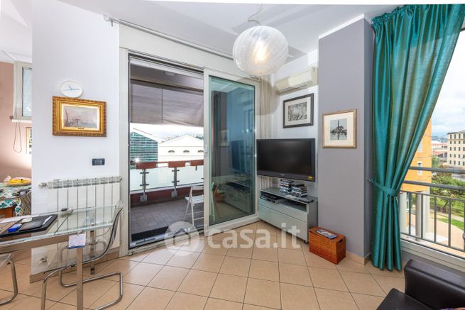 Appartamento in residenziale in Via Fiumara 6