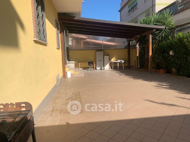 Appartamento in residenziale in Via Carlo Cattaneo 42