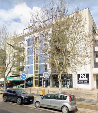 Box/posto auto in residenziale in Via Garigliano
