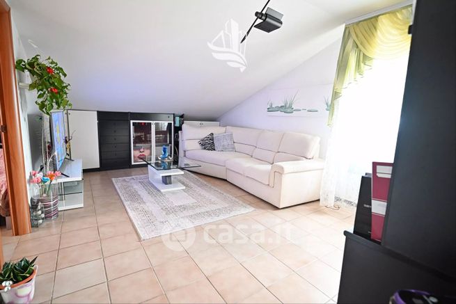 Appartamento in residenziale in Via San Vigilio