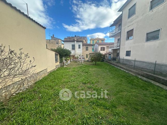 Terreno agricolo in commerciale in Via Giuseppe Garibaldi