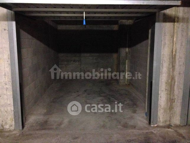 Garage/posto auto in residenziale in Via Cimarosa