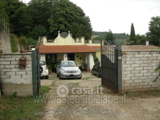 Appartamento in residenziale in Via Morice 74