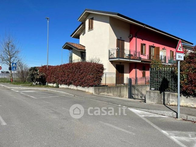 Box/posto auto in residenziale in Via San Zeno