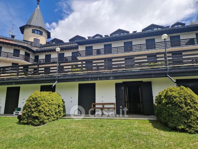 Appartamento in residenziale in Via Sauze 3