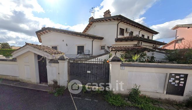 Casa bi/trifamiliare in residenziale in Via Braies 7