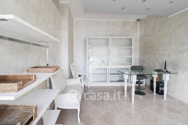 Ufficio in commerciale in Via Paratico 1