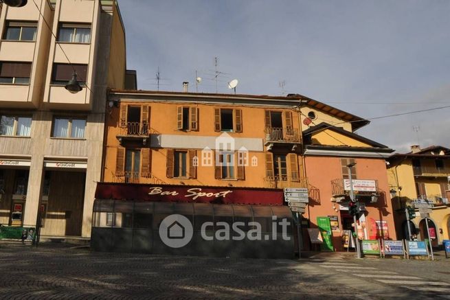 Ufficio in commerciale in Piazza Martiri della Libertà 1