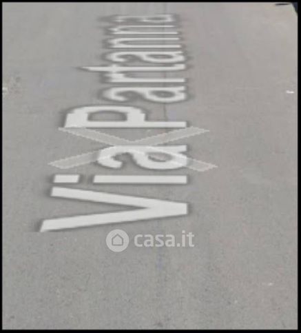 Box/posto auto in residenziale in Via Partanna 35