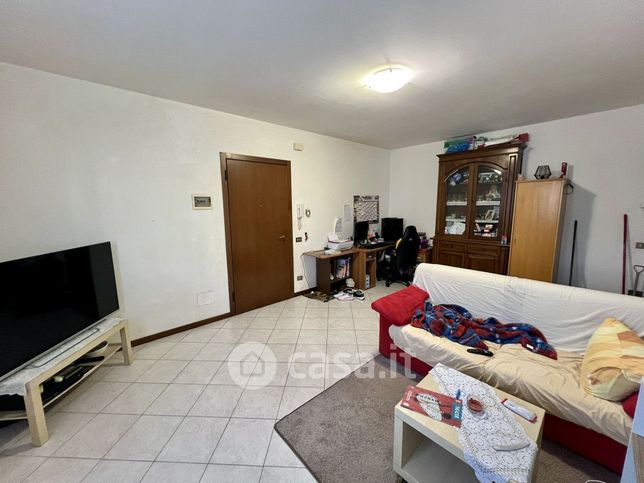 Appartamento in residenziale in Via R. Sandrini 2