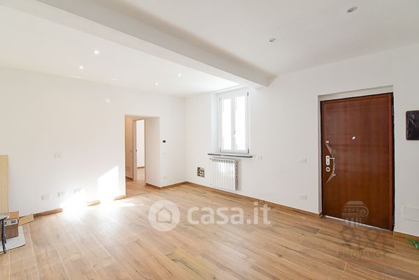 Appartamento in residenziale in Via Lovati 2