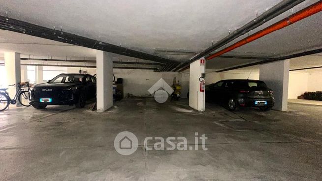 Box/posto auto in residenziale in Via di Montalbano 116