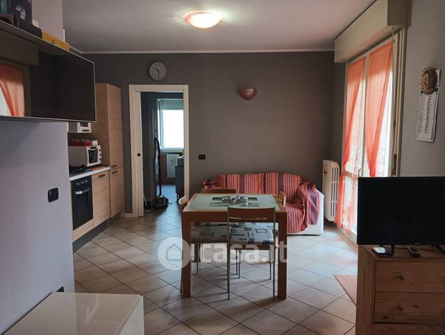 Appartamento in residenziale in Via Giacomo Leopardi 37